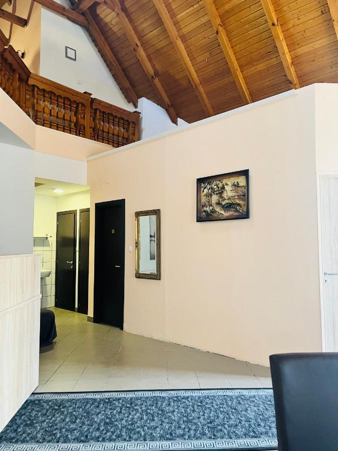 Aparthotel Gabor Panzio Gyál Exteriér fotografie
