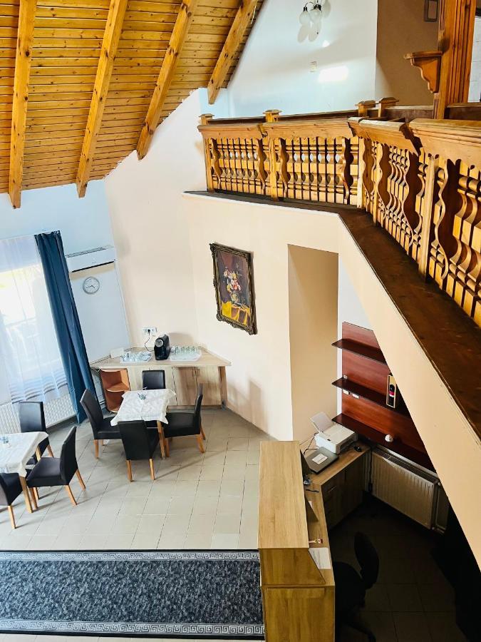 Aparthotel Gabor Panzio Gyál Exteriér fotografie